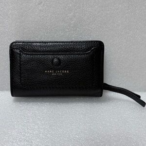 MARC JACOBS Empire City Wristlet Clutch Black Pebble Leather